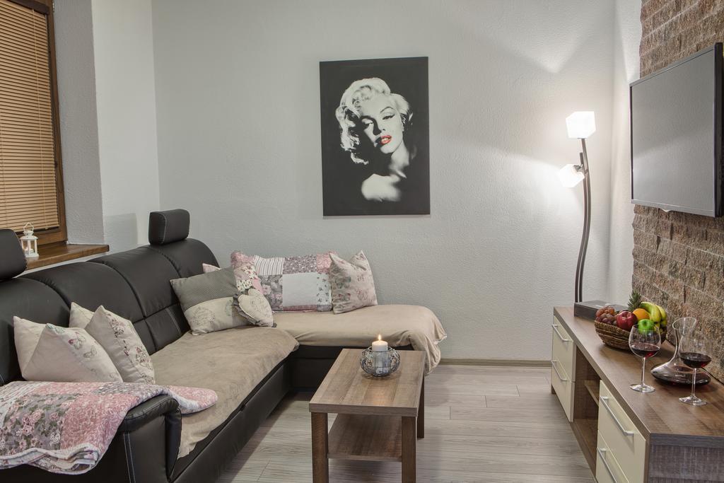 Apartman Chopok Juh Ema Superior تالي المظهر الخارجي الصورة
